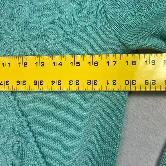 Jaclyn Smith Sweater Womens S Embroidered Turquoise Knit V-Neck Sweater Vintage - Picture 7 of 10